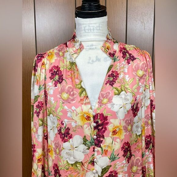 ALICE + OLIVIA Faux Pearl Floral Blouse size M - Picture 8 of 15